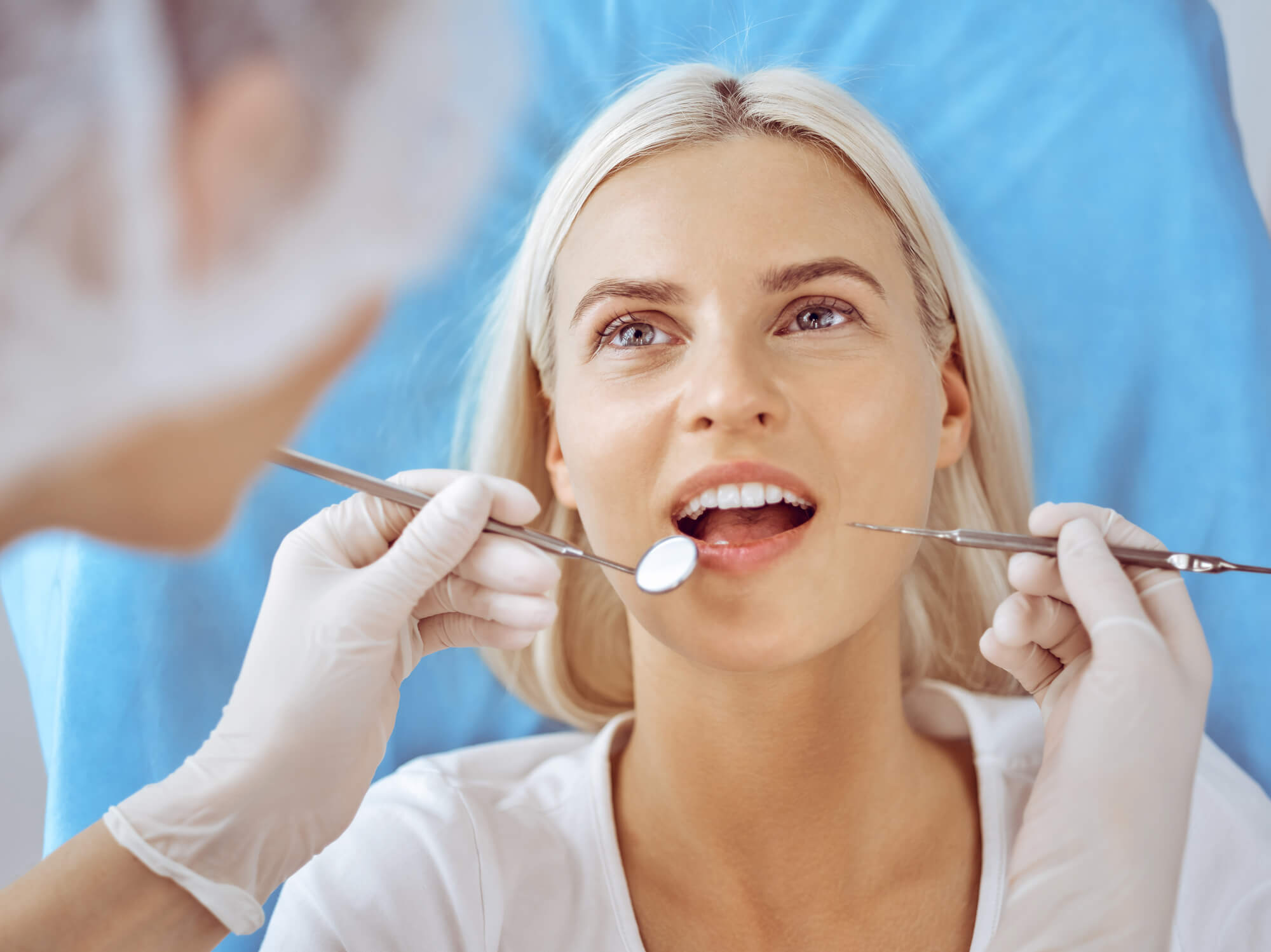 woman-getting-a-Short-Pump-Root-Canal-treatment